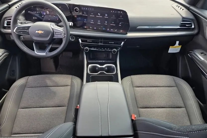 2026 Chevrolet Traverse photo 1