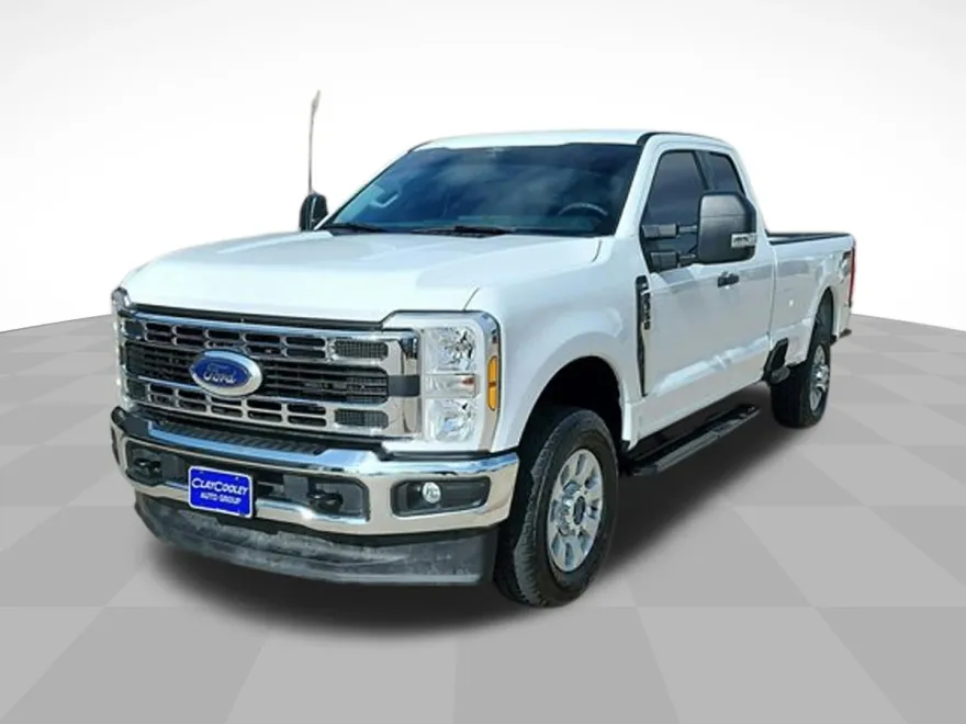 2025 Ford F-350 XLT photo 1