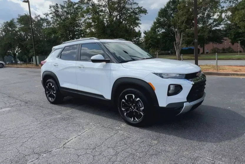 2023 Chevrolet Trailblazer LT photo 1