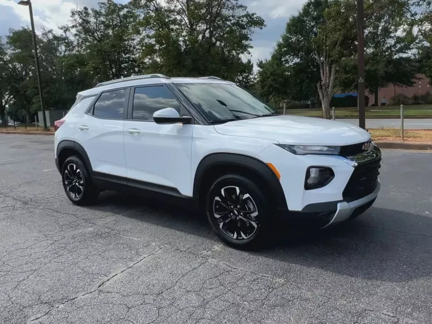 2023 Chevrolet Trailblazer LT photo 1