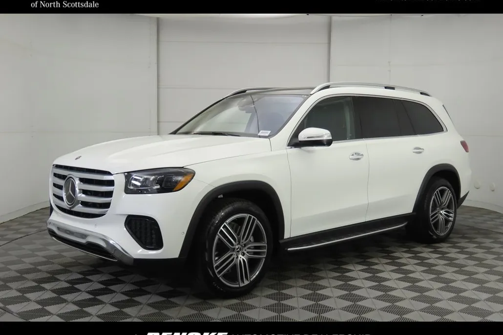 2026 Mercedes Benz GLS 450 4MATIC photo 1