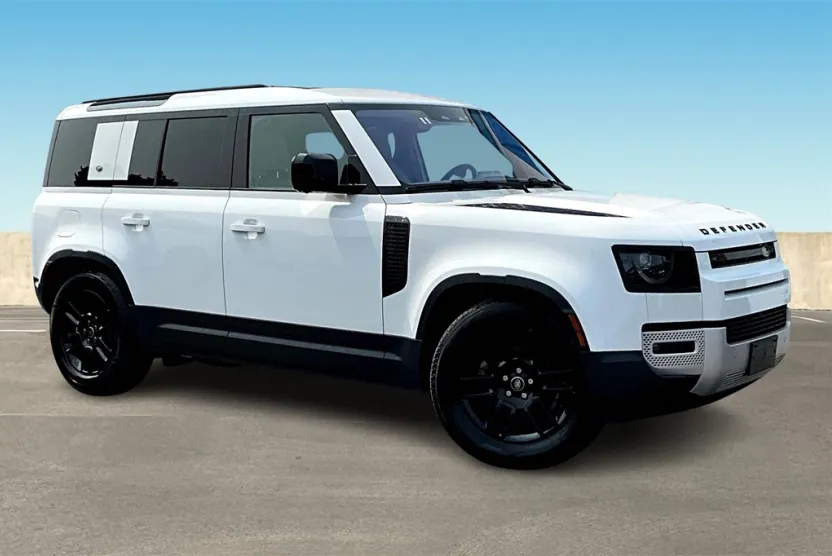 2024 Land Rover Defender 110 S photo 1