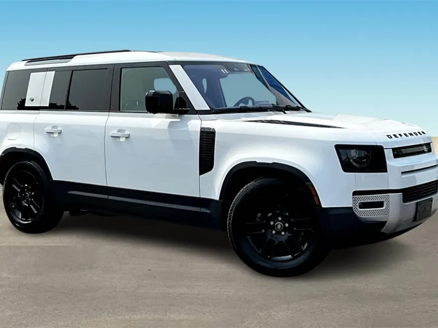 2024 Land Rover Defender 110 S photo 1