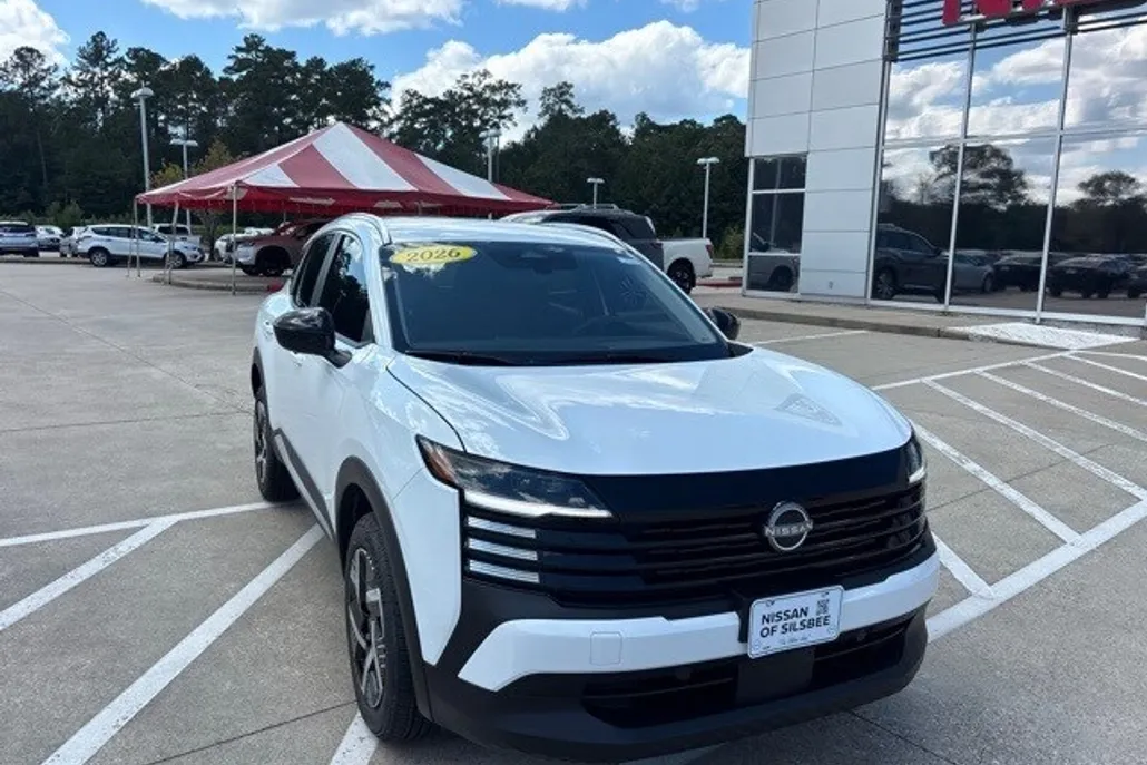 2026 Nissan Kicks SV photo 1