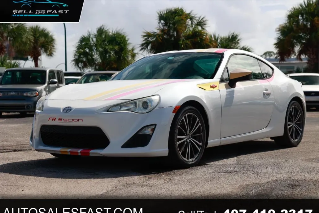 2013 Scion FR-S photo 1