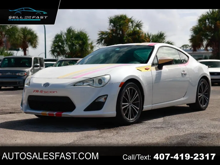 2013 Scion FR-S photo 1