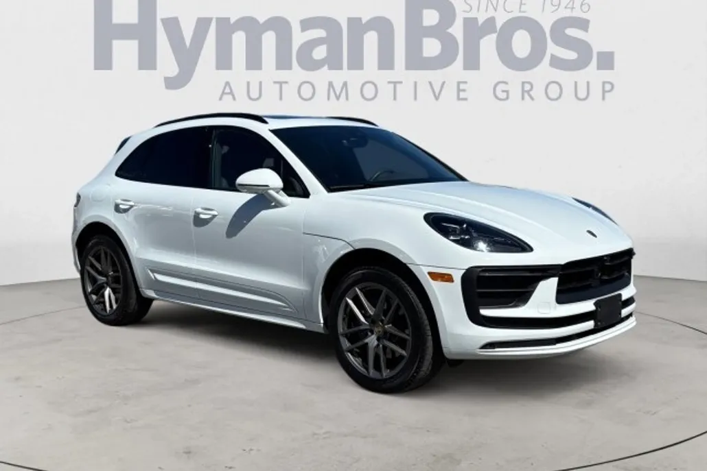2023 Porsche Macan S photo 1