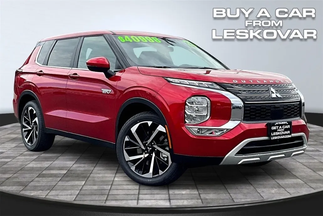 2025 Mitsubishi Outlander PHEV SE photo 1
