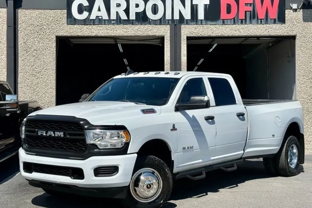 2022 Ram 3500 Tradesman photo 1
