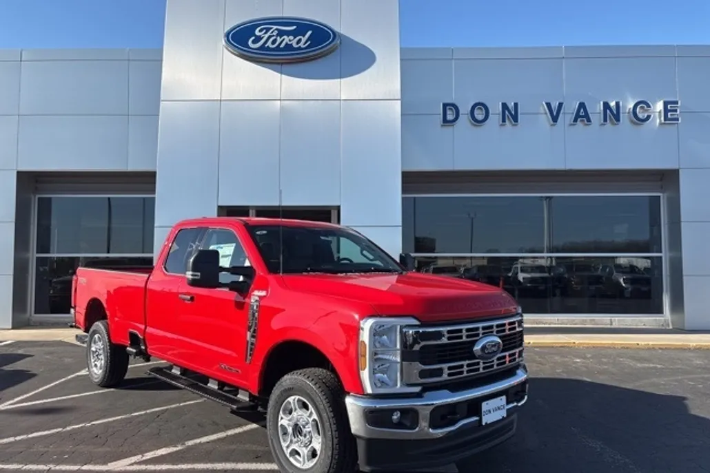 2025 Ford F-250 XLT photo 1