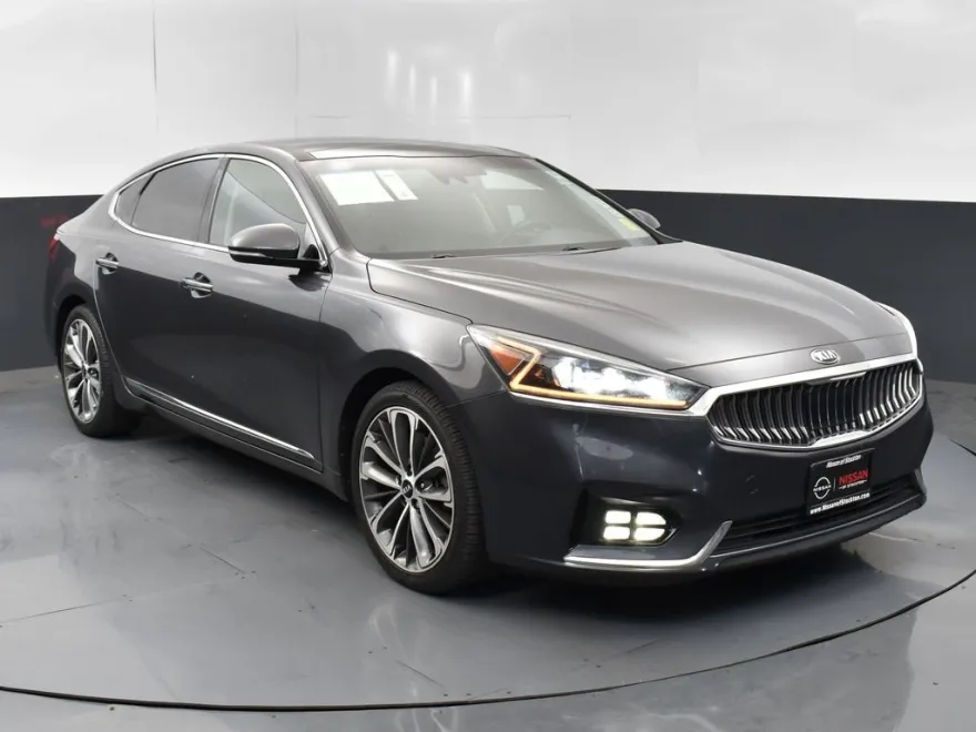 2018 Kia Cadenza Technology photo 1