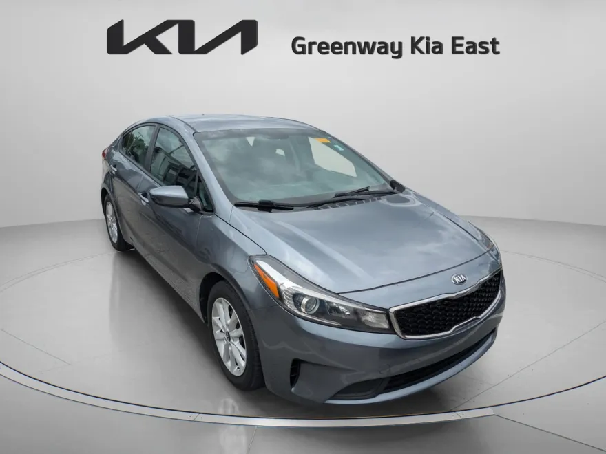 2017 Kia Forte S photo 1