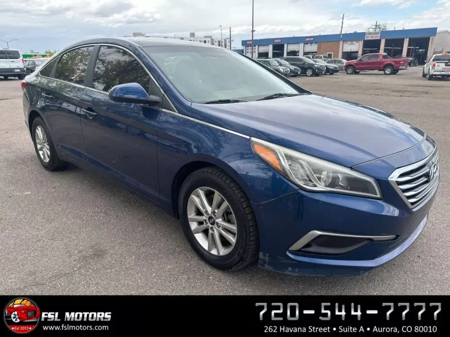 2015 Hyundai Sonata SE photo 1