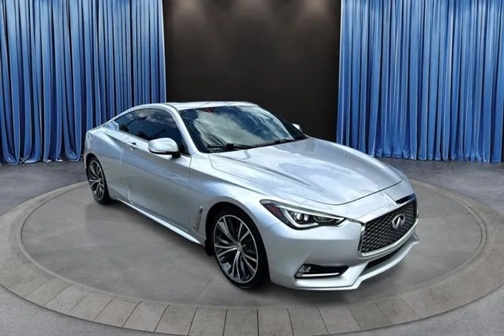 2018 Infiniti Q60 3.0t Sport photo 1