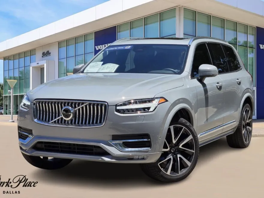2025 Volvo XC90 Plus photo 1