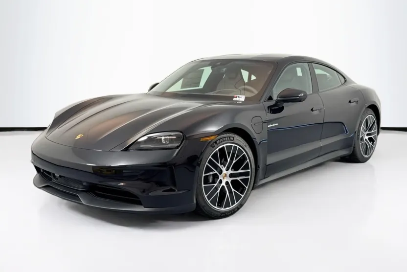 2025 Porsche Taycan 4 photo 1