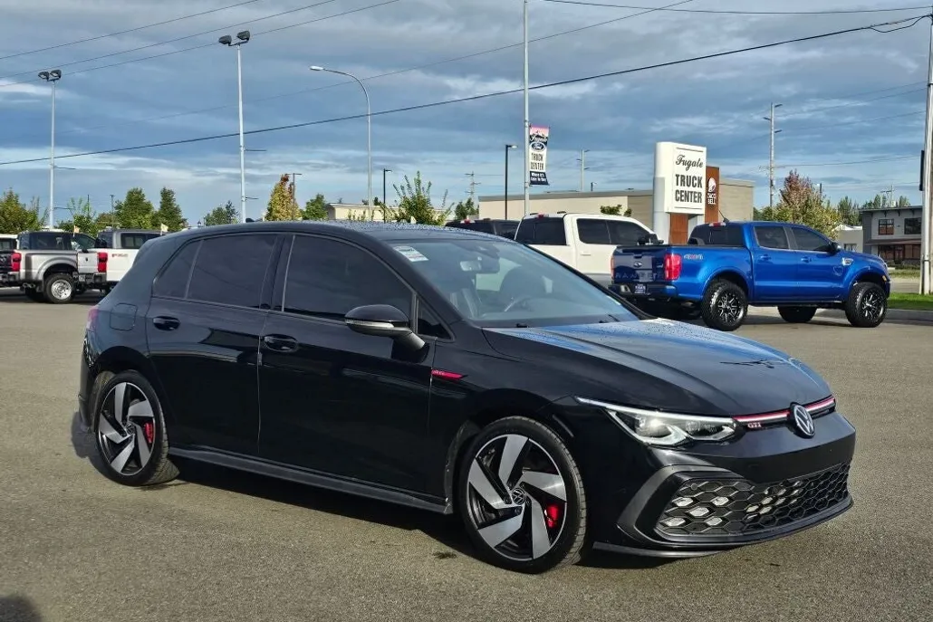 2022 Volkswagen Golf GTI SE photo 1