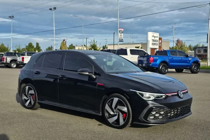 2022 Volkswagen Golf GTI SE photo 1