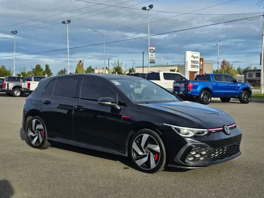 2022 Volkswagen Golf GTI SE photo 1