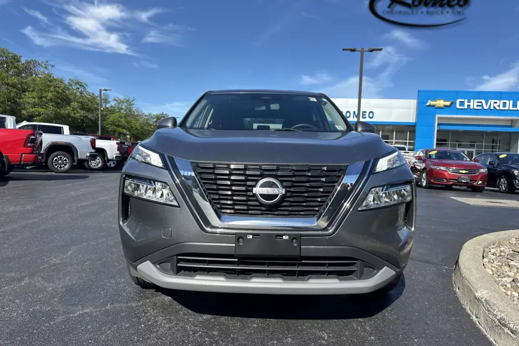 2023 Nissan Rogue SV AWD photo 1