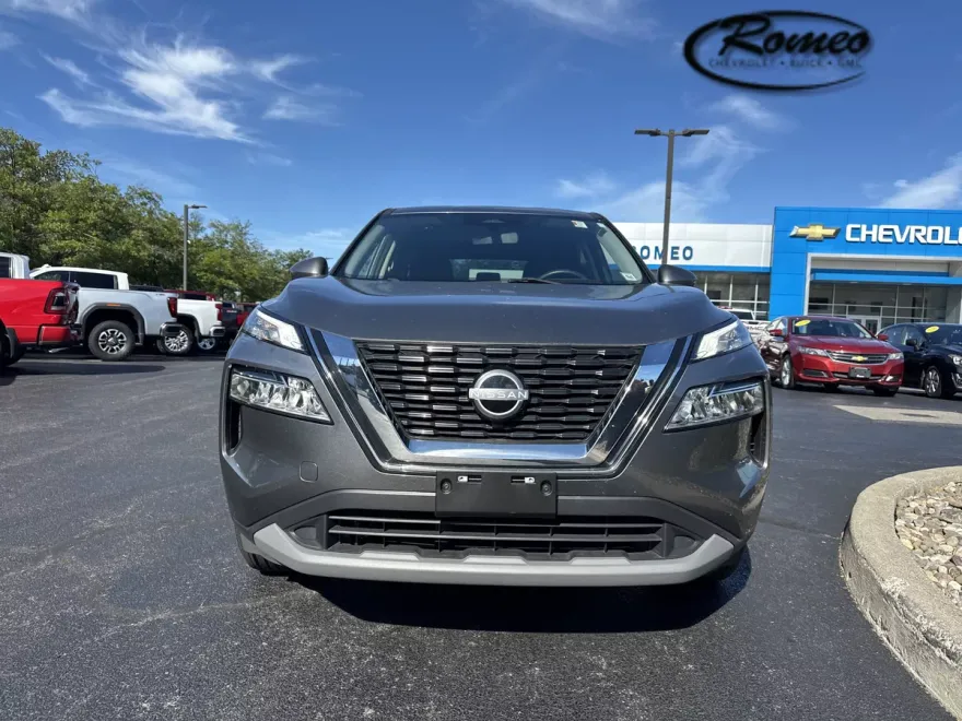 2023 Nissan Rogue SV AWD photo 1