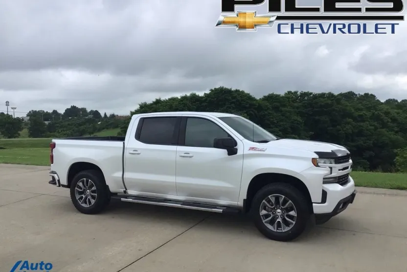 2022 Chevrolet Silverado 1500 RST photo 1