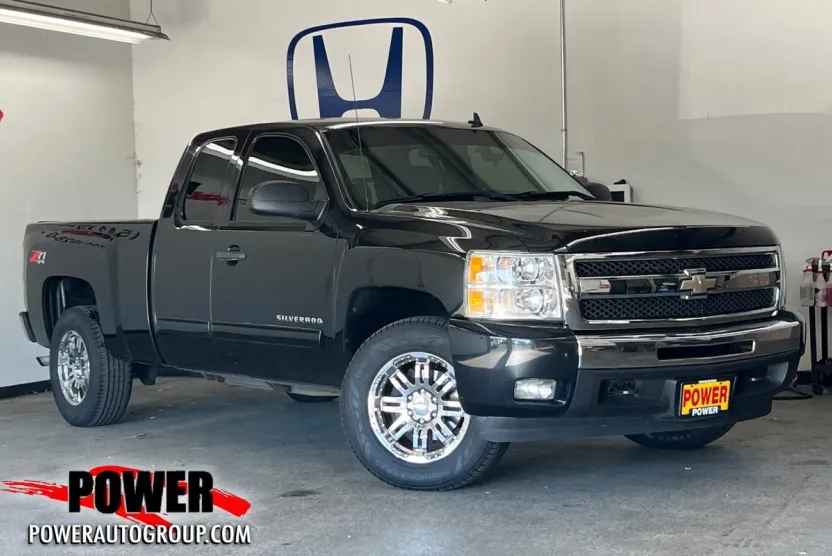 2009 Chevrolet Silverado 1500 LT photo 1