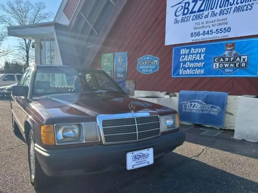 1985 Mercedes Benz 190 photo 1