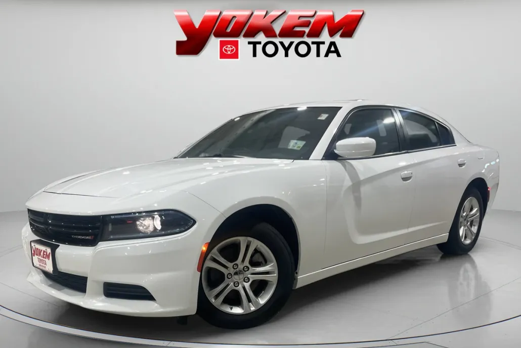 2022 Dodge Charger SXT photo 1