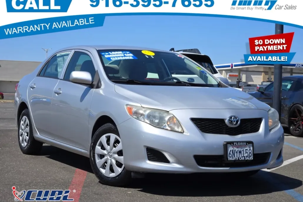 2010 Toyota Corolla LE photo 1