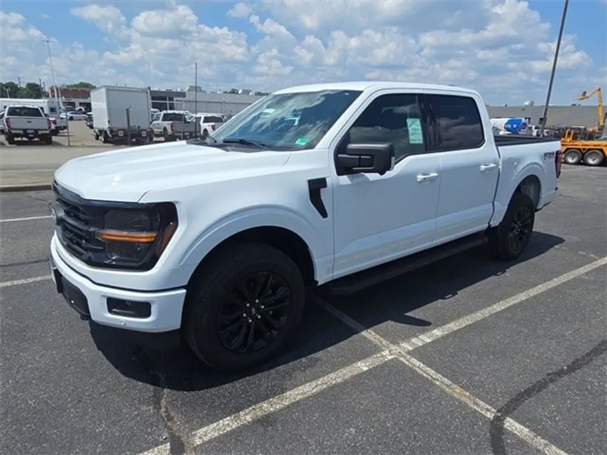 2025 Ford F-150 XLT photo 1