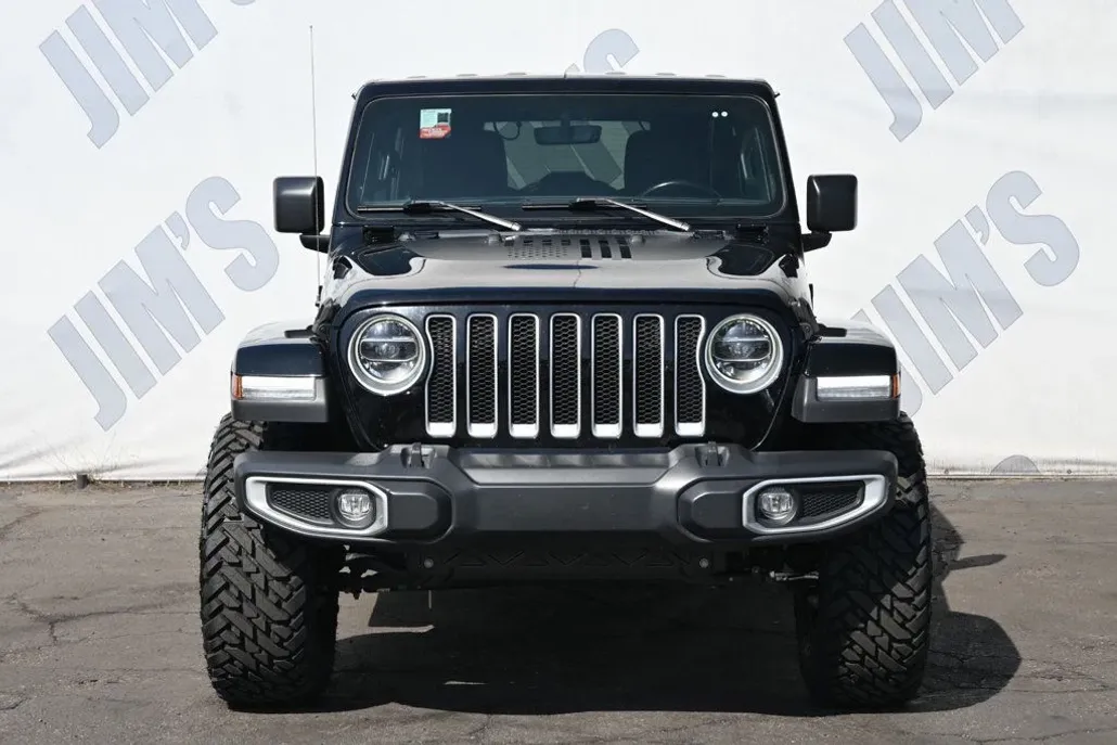 2022 Jeep Wrangler Unlimited Sahara photo 1