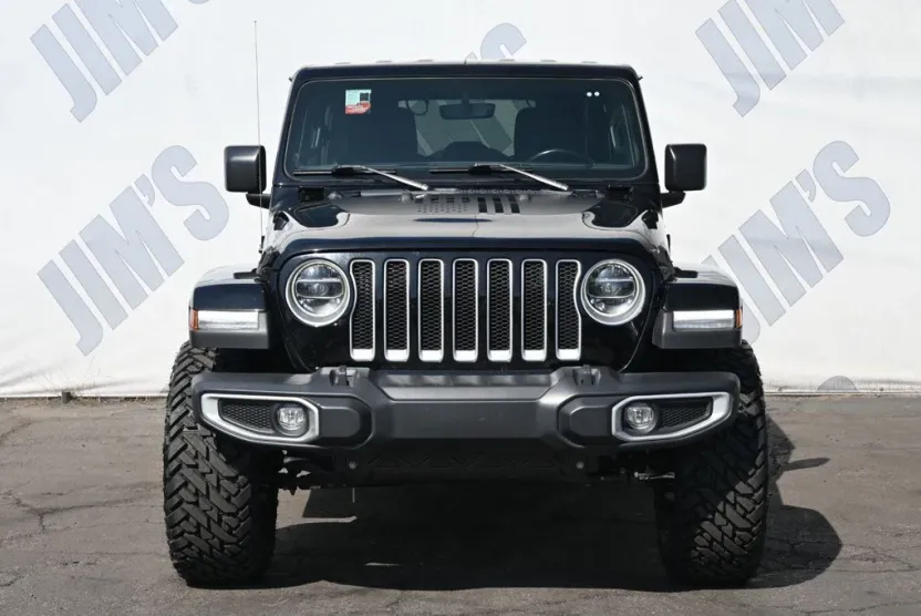 2022 Jeep Wrangler Unlimited Sahara photo 1