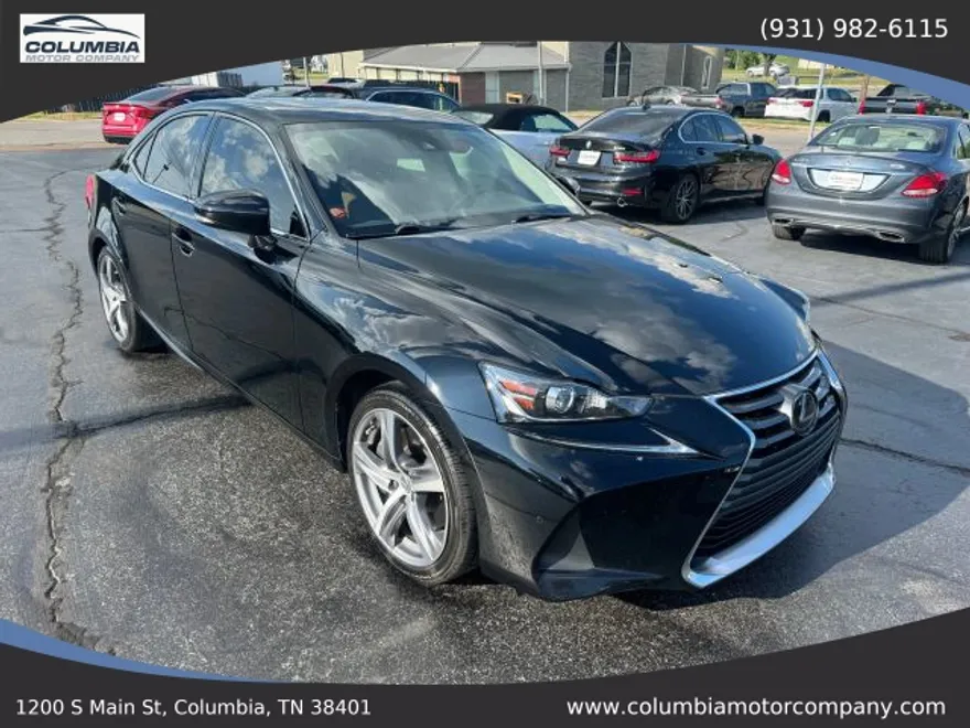 2019 Lexus IS 300 photo 1