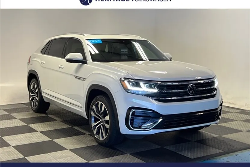 2023 Volkswagen Atlas Cross Sport V6 SEL Premium R-Line photo 1