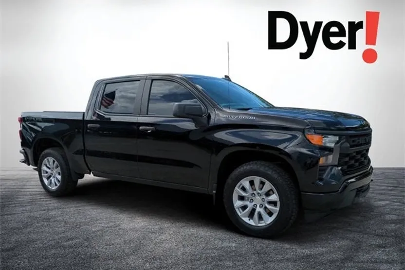 2023 Chevrolet Silverado 1500 Custom photo 1