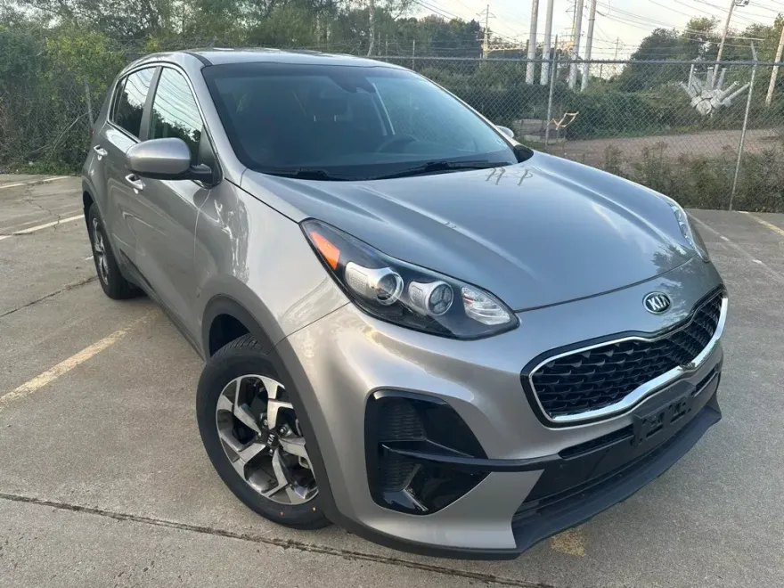 2022 Kia Sportage LX photo 1