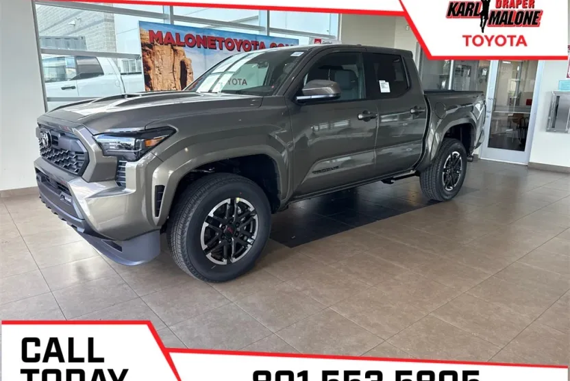 2025 Toyota Tacoma TRD Sport photo 1