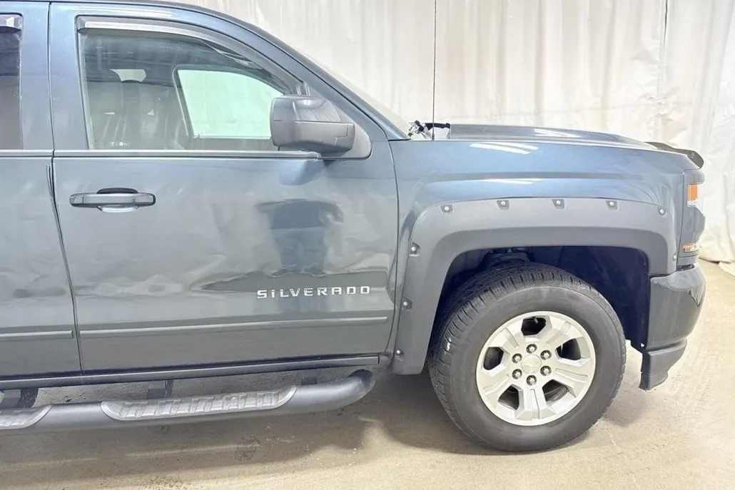 2018 Chevrolet Silverado 1500 LT2 photo 1
