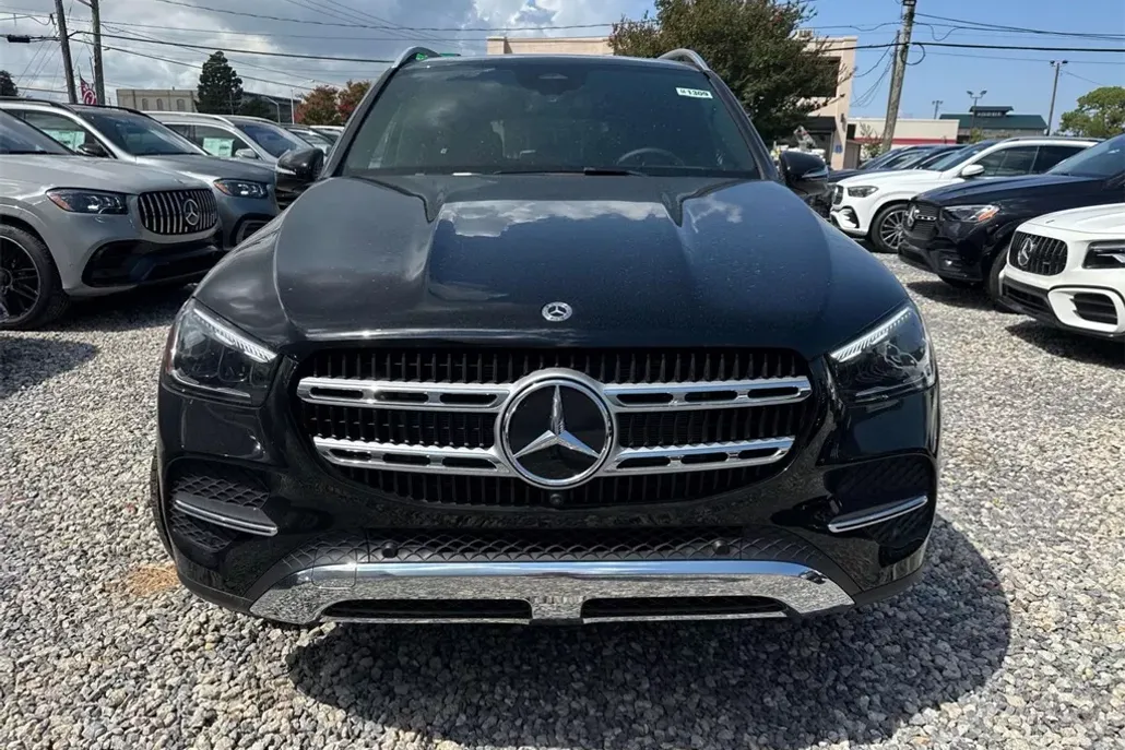 2025 Mercedes Benz GLE 350 4MATIC photo 1