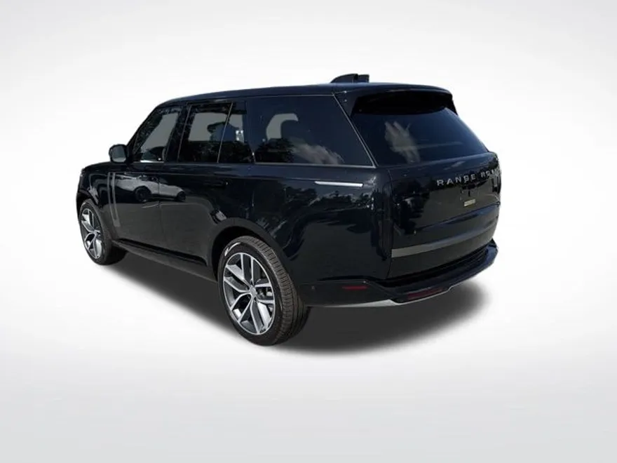2025 Land Rover Range Rover SE photo 1