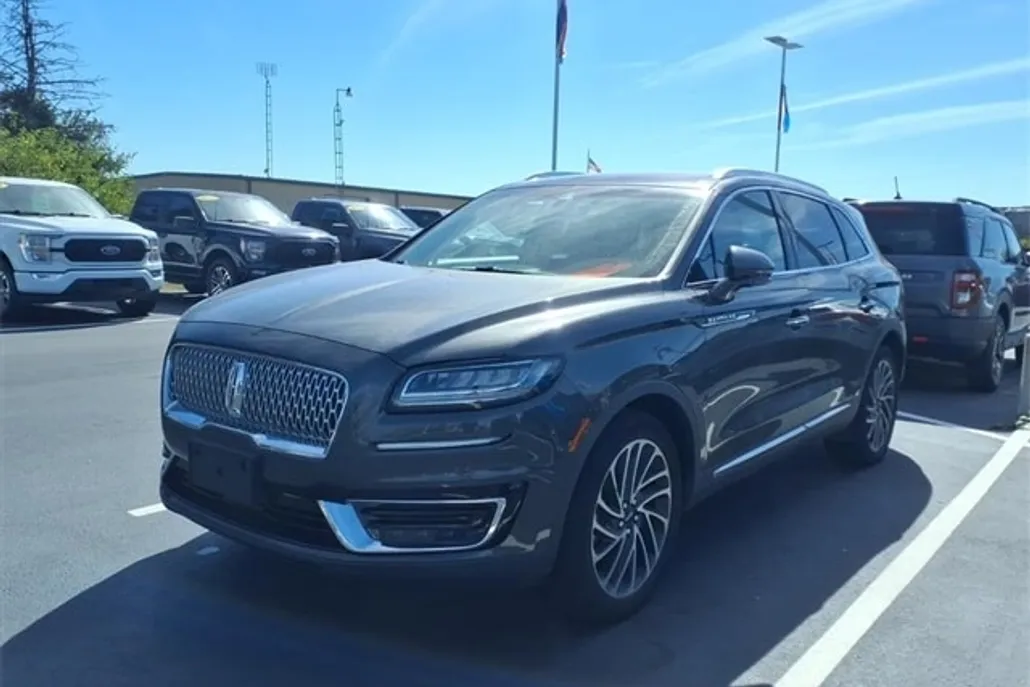2019 Lincoln Nautilus Reserve photo 1