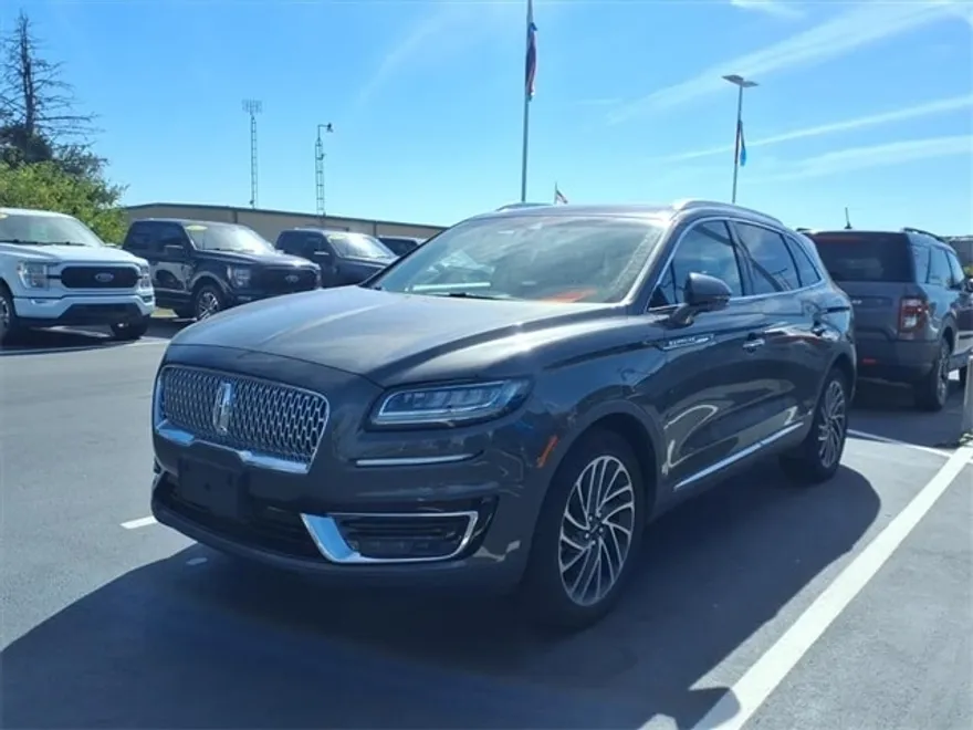 2019 Lincoln Nautilus Reserve photo 1