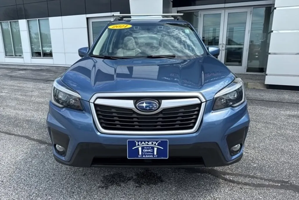 2021 Subaru Forester Premium photo 1
