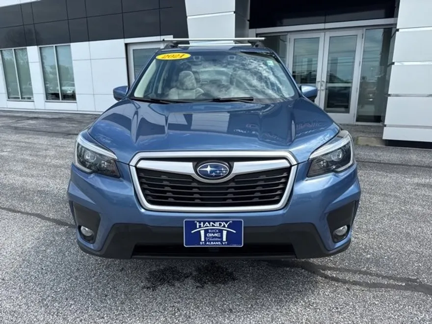 2021 Subaru Forester Premium photo 1