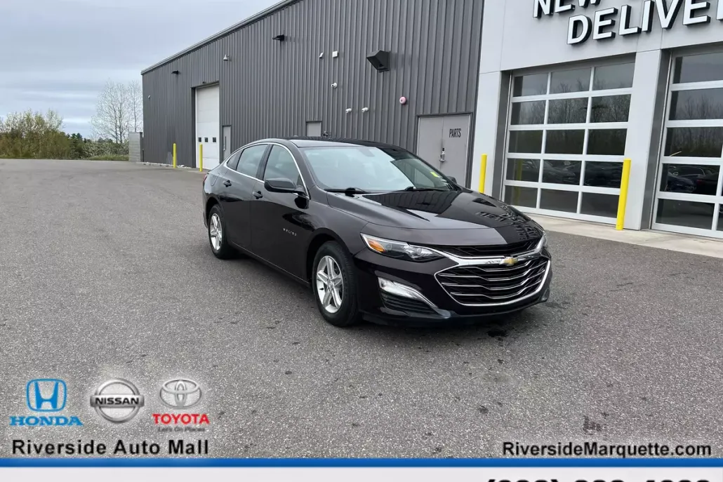 2020 Chevrolet Malibu photo 1