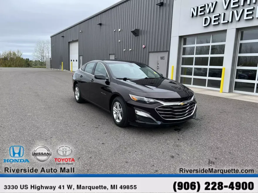 2020 Chevrolet Malibu photo 1