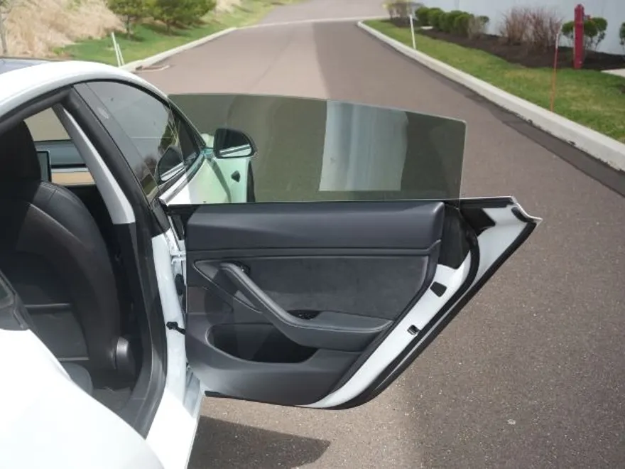 2020 Tesla Model 3 Performance photo 24