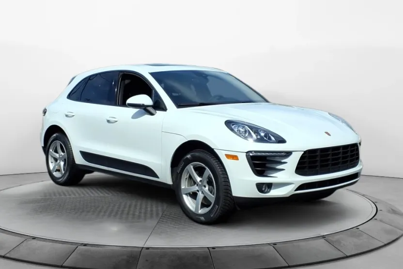2018 Porsche Macan Base photo 1