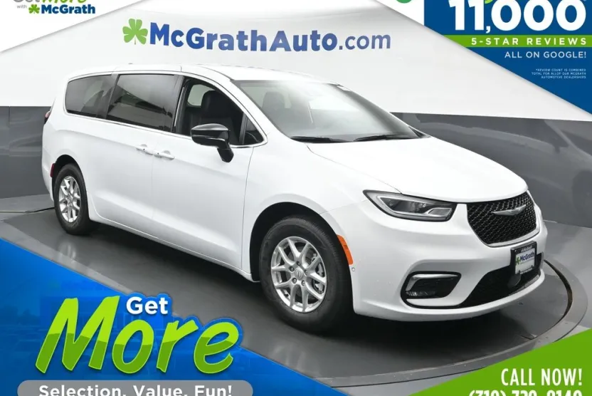 2026 Chrysler Pacifica photo 1